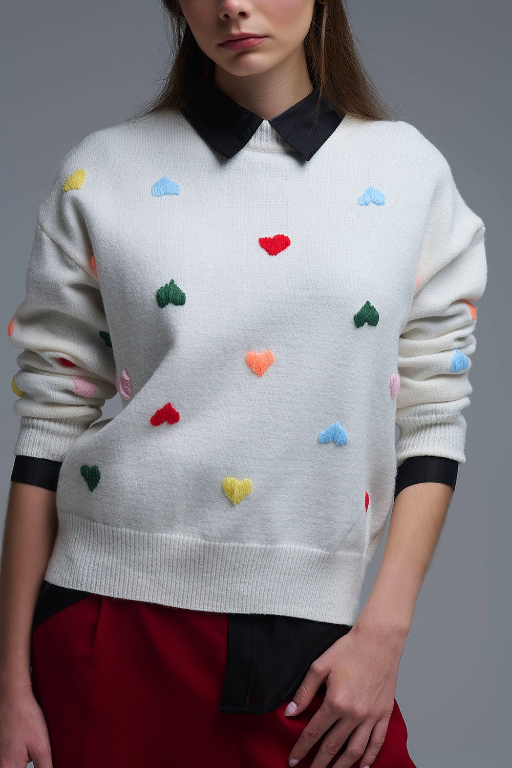 Jersey crema con corazones bordados multicolor