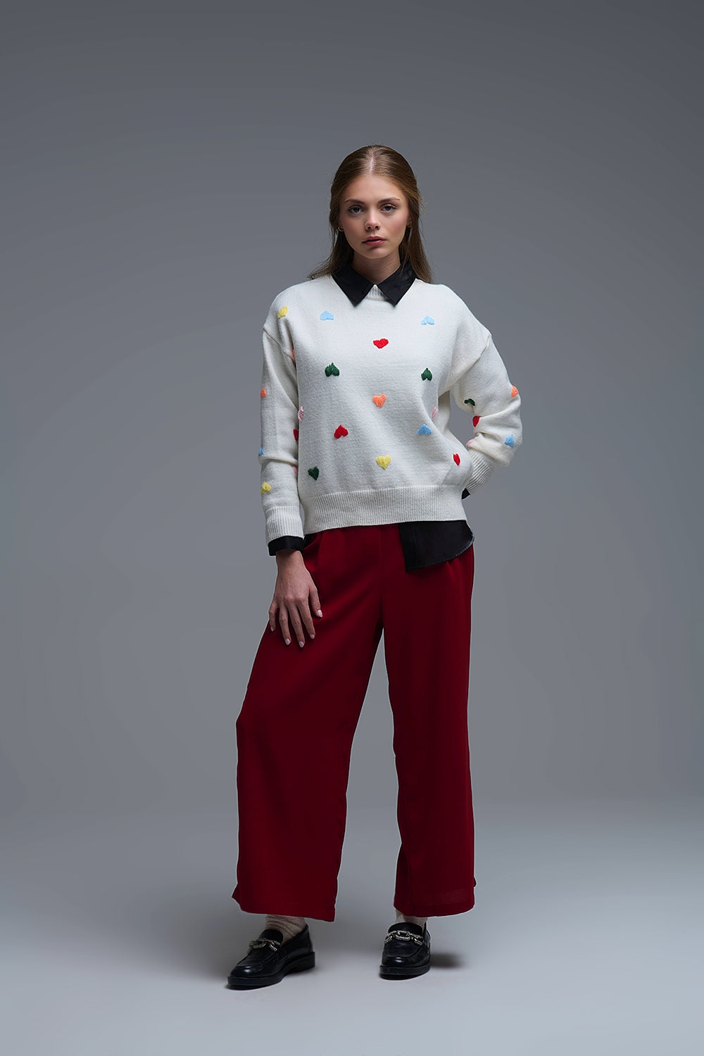 Jersey crema con corazones bordados multicolor