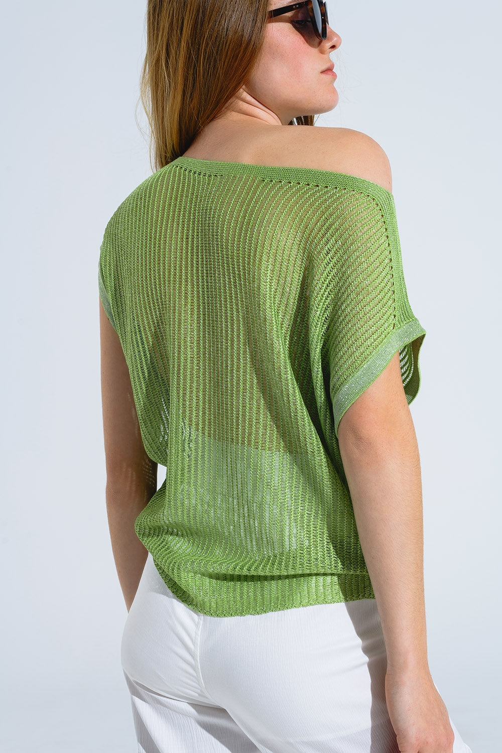 Jersey de canalé con cuello barco y mangas casquillo en verde