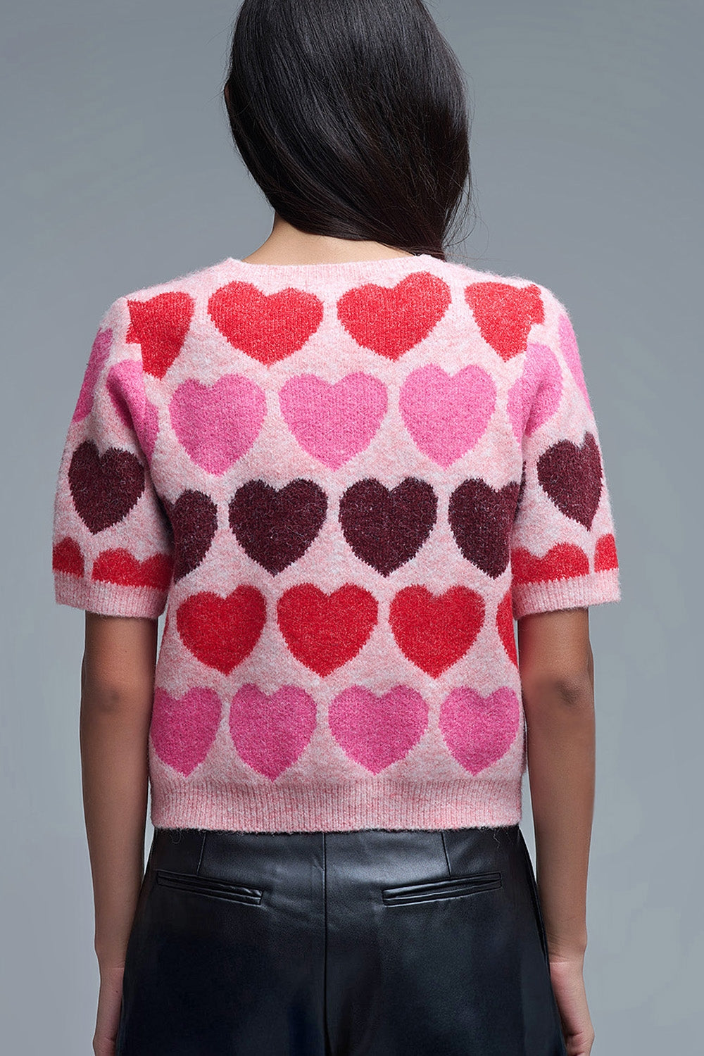 Jersey de manga corta con estampado de corazones en rosa