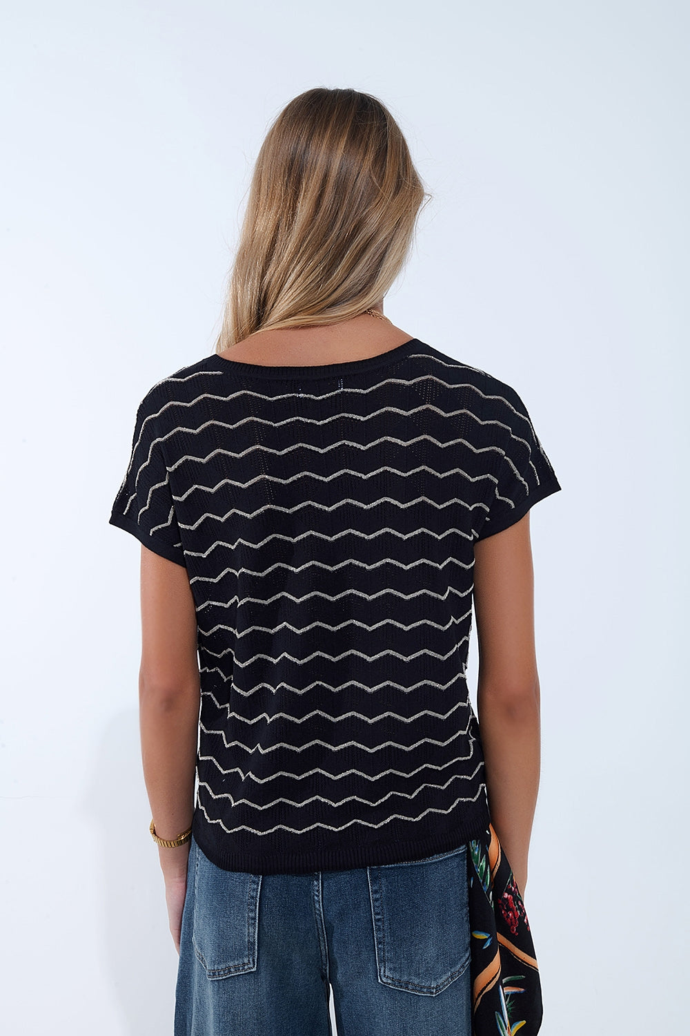 Jersey de punto con cuello en V y mangas caídas Zigzag en negro