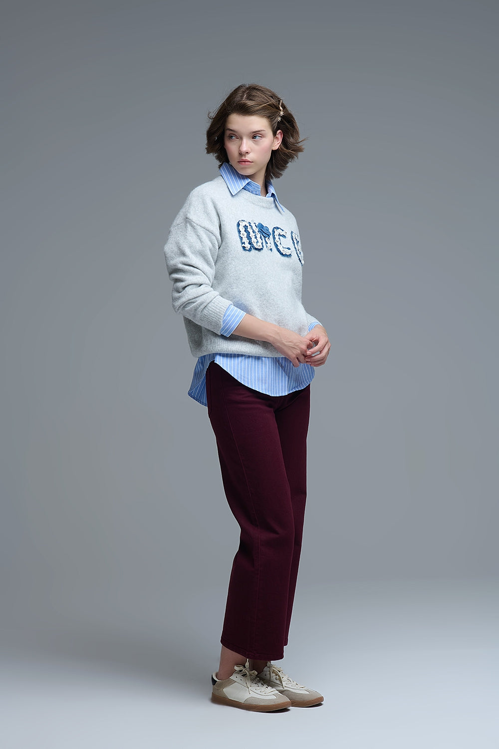 Jersey Gris Cuello Redondo Bordado Bonito