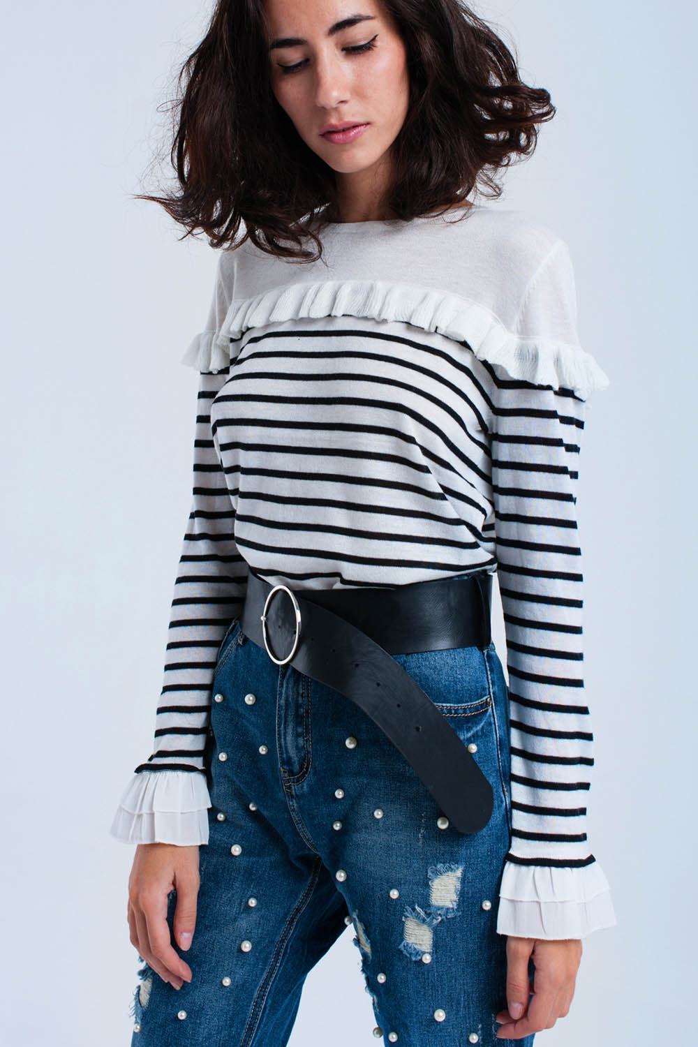 Jersey rayado negro con volantes