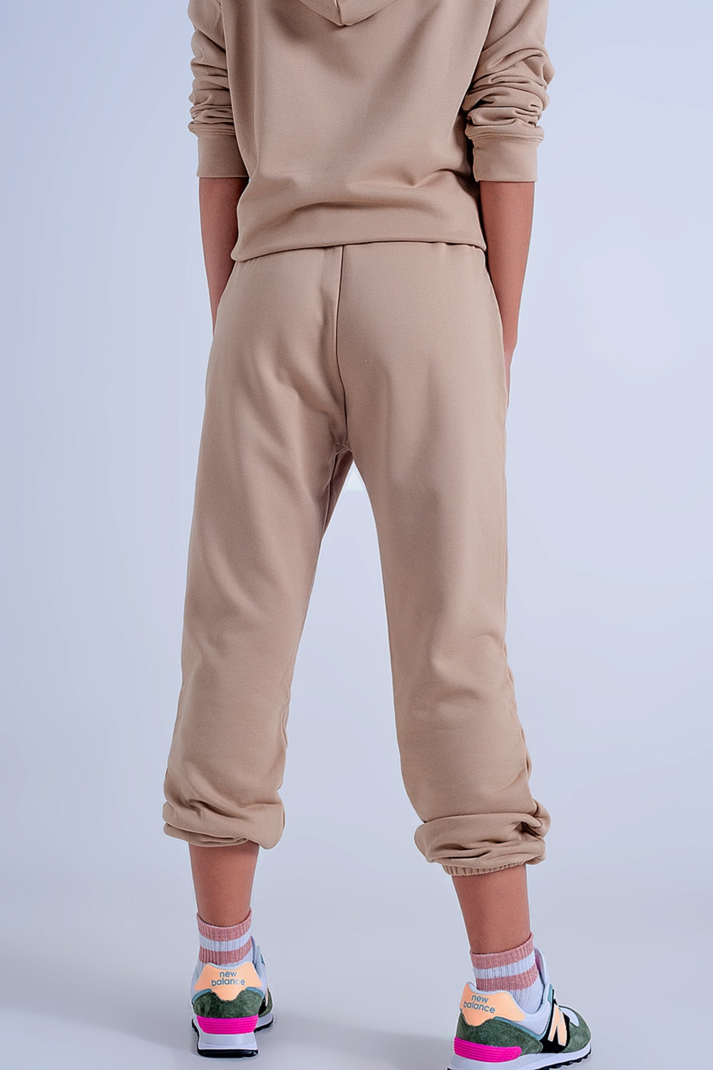 Joggers beige básicos con cordón de algodón
