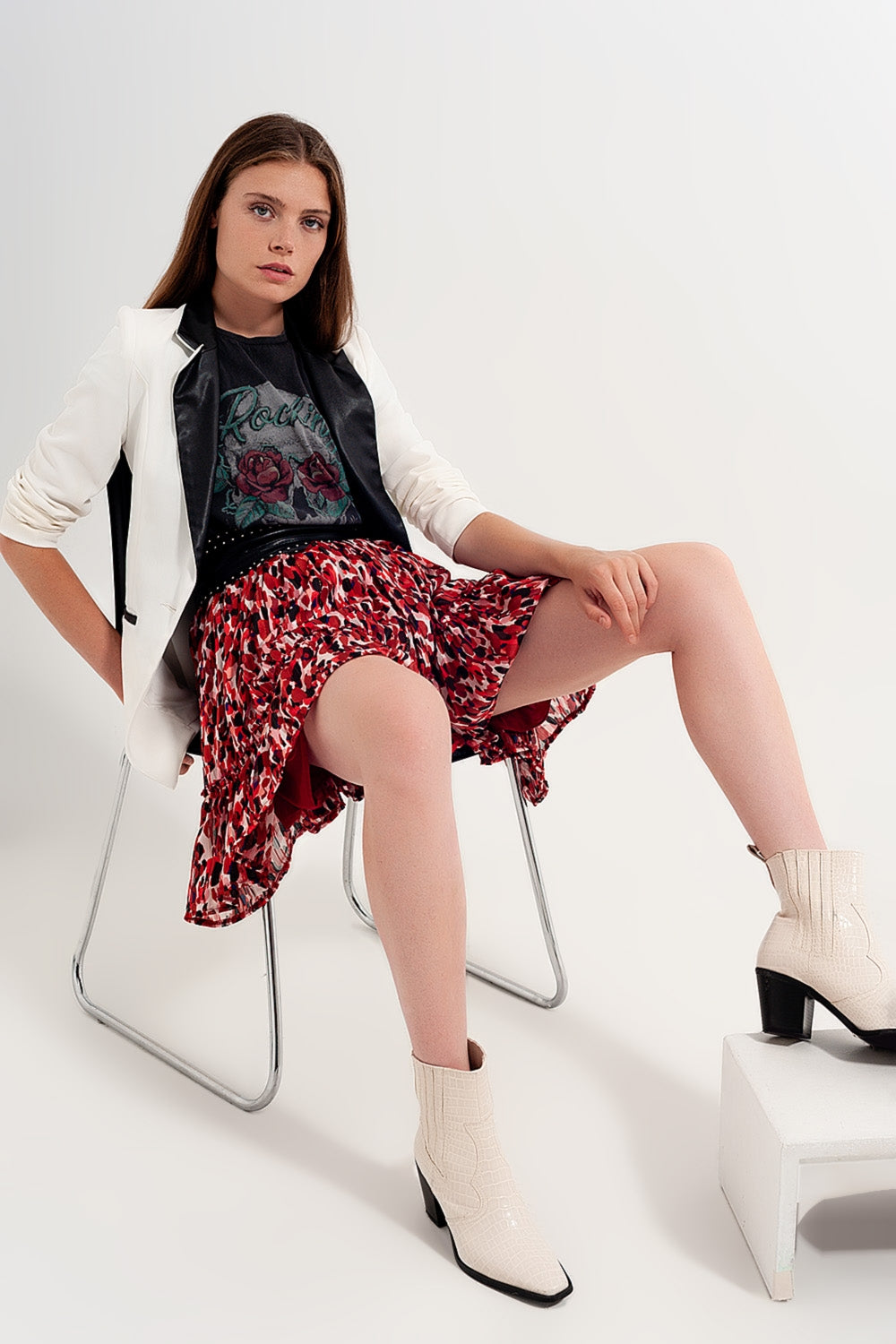 Minifalda con volantes y estampado animal