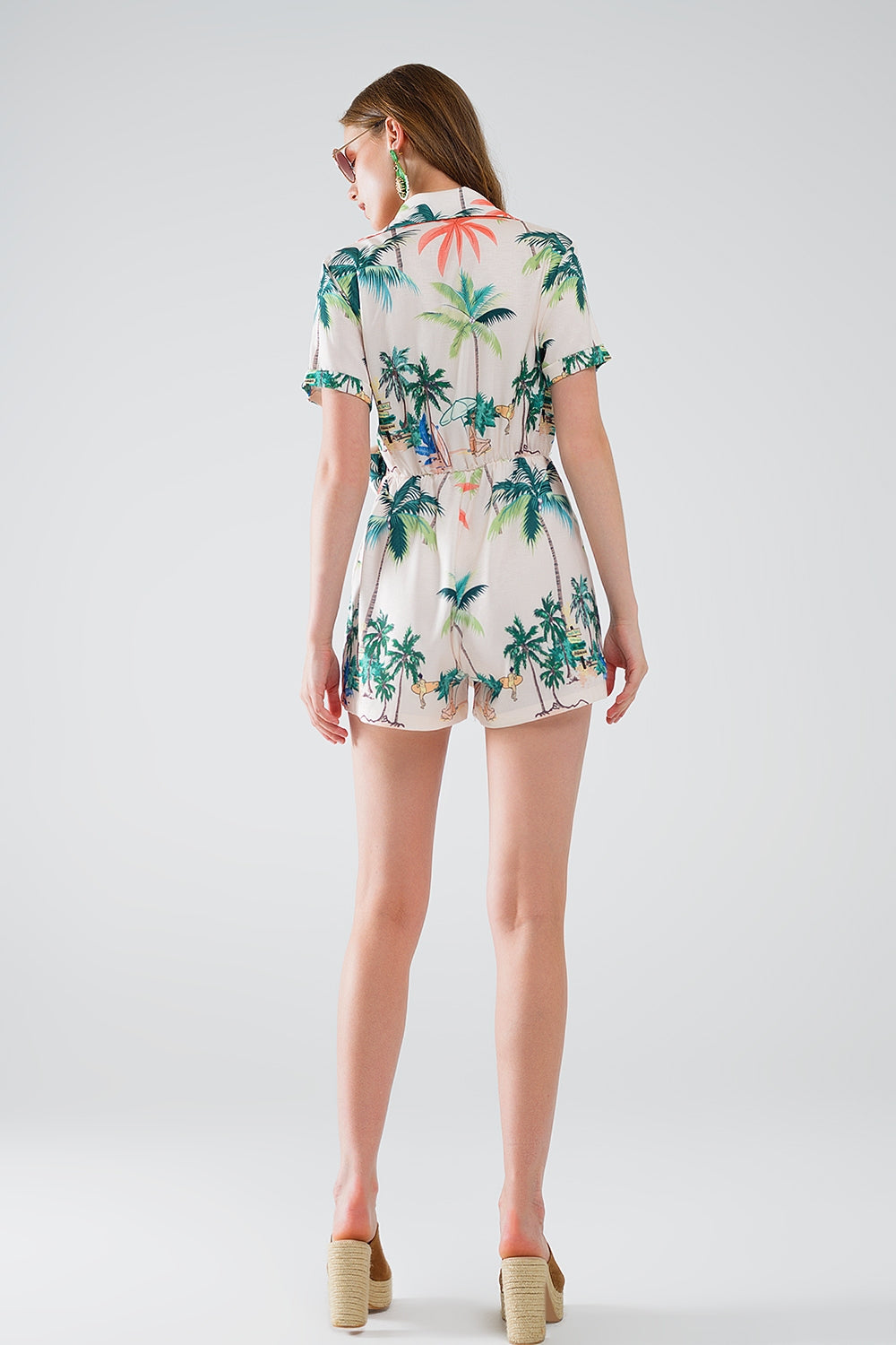 Mono crema con estampado playero y top cruzado