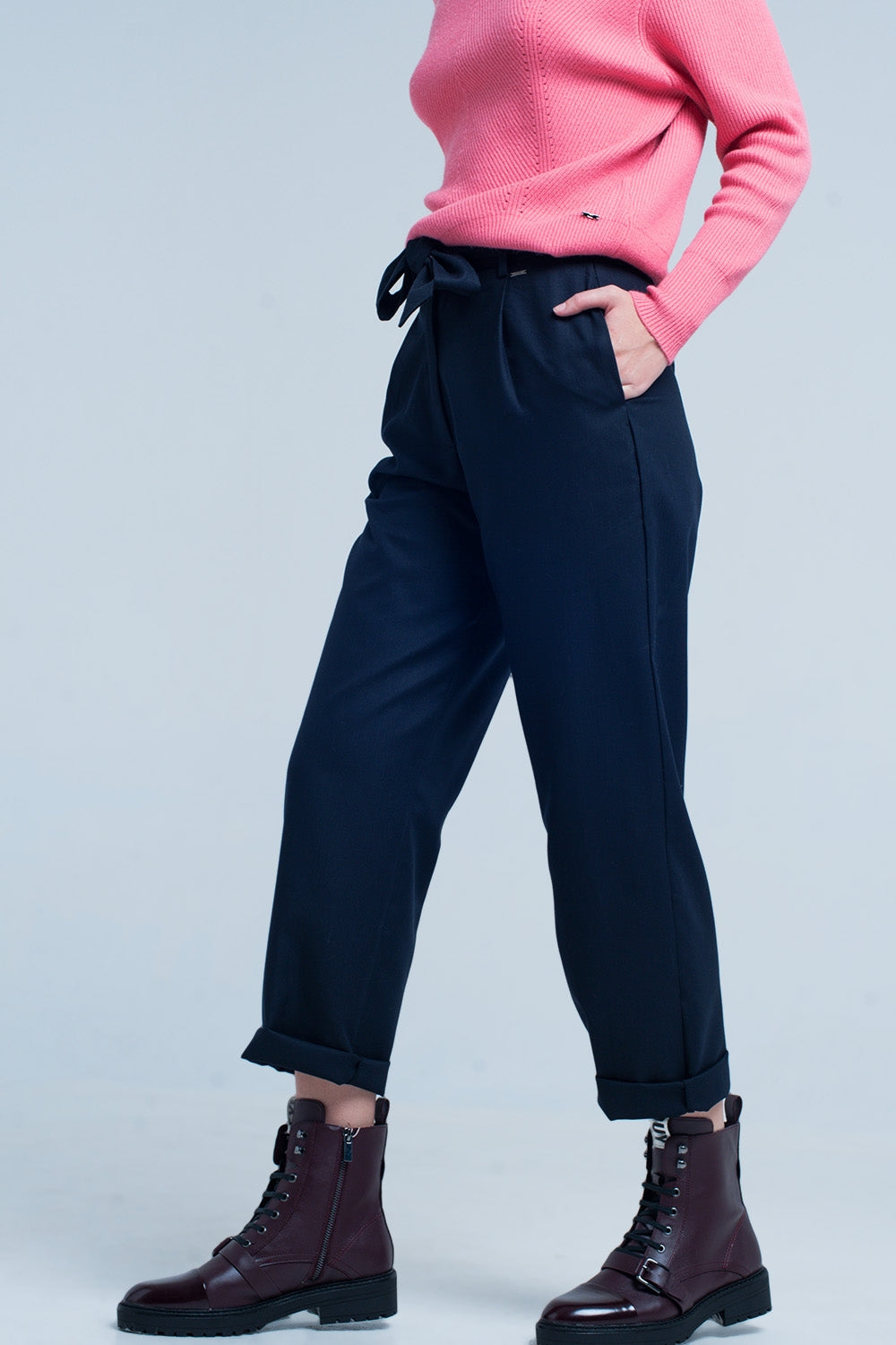 Pantalon ancho recto azul marino con lazo