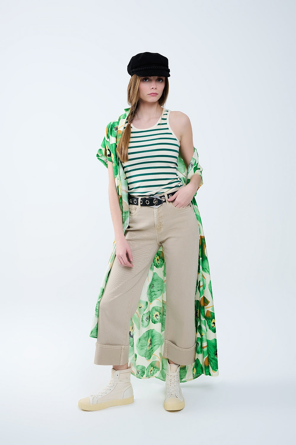 Pantalón en beige recto con bajo tobillero