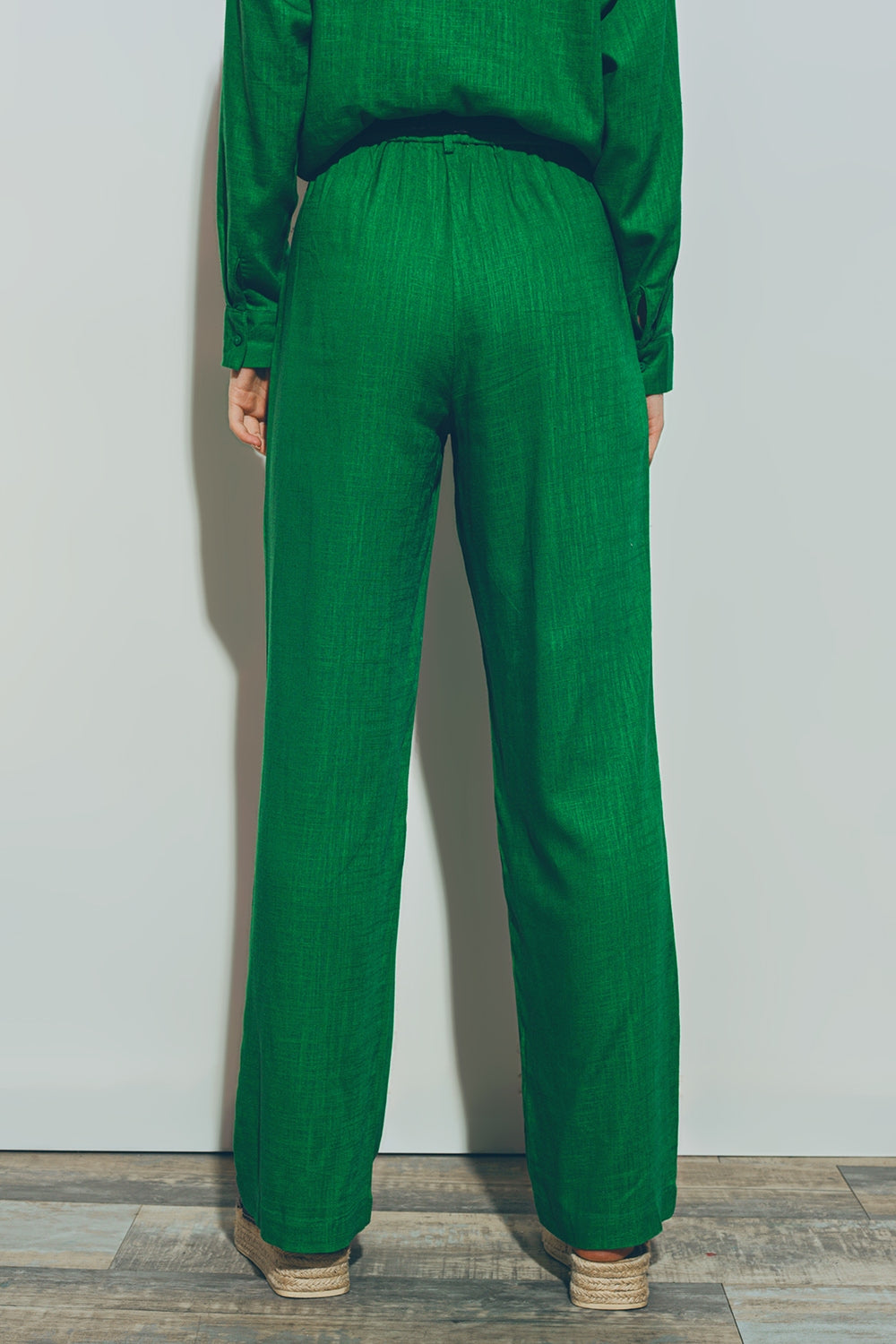 Pantalón Verde Ancho de Algodón con Pinzas – Wide-Leg Tailored