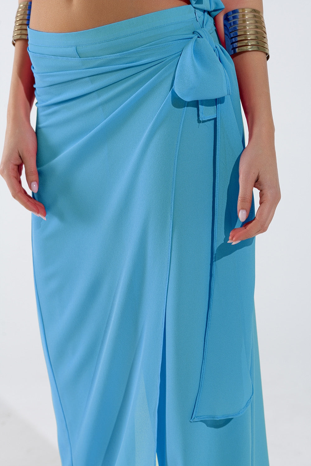 Pantalones anchos azul claro Falda superpuesta atada a un lado