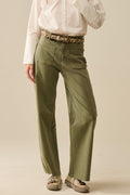 pantalones de pierna ancha con bolsillos delanteros en color caqui