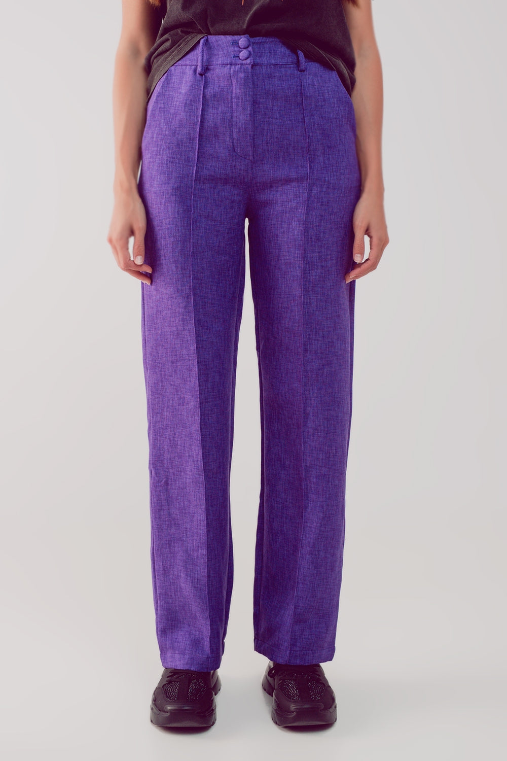 Pantalones morados de corte sartorial y pernera recta