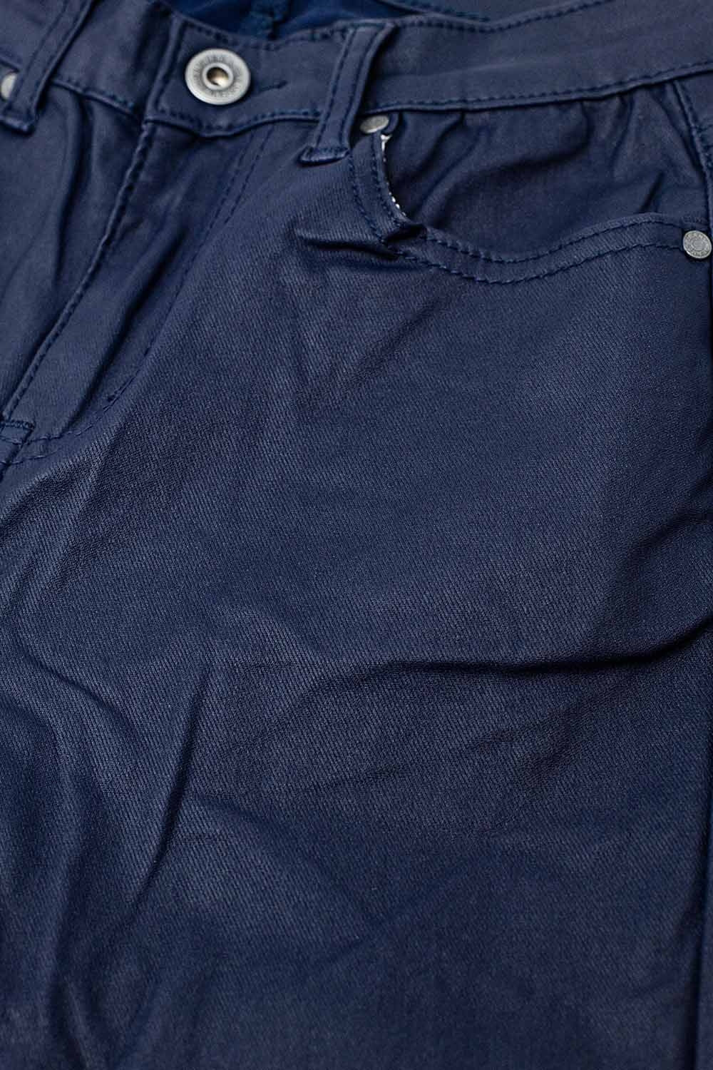 Pantalones super skinny de piel sintética azul marino