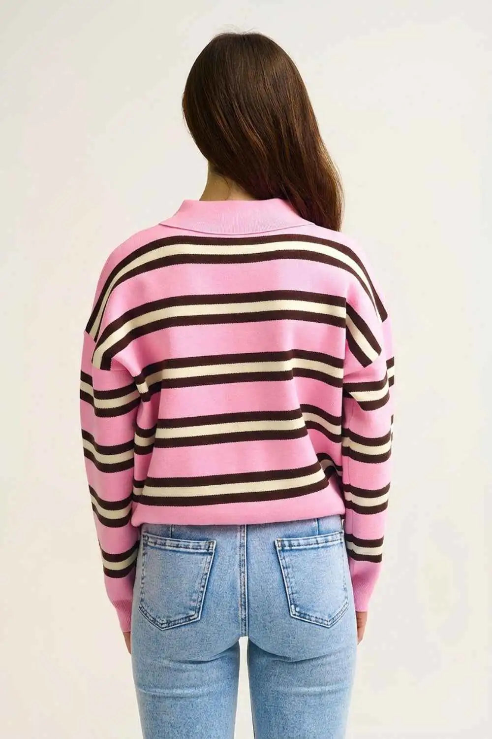 Polo de punto a rayas rosa de corte relajado