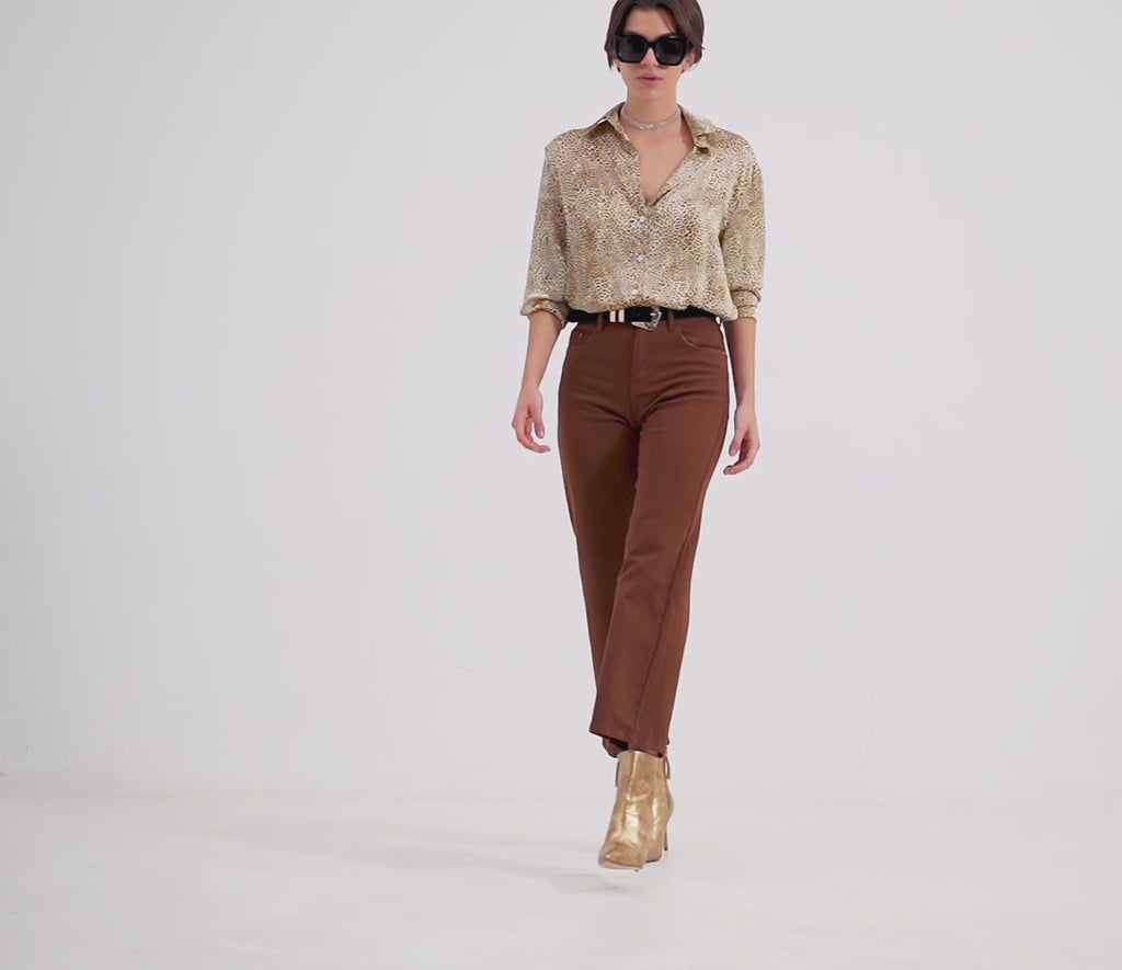 Vaqueros marrón camel de pernera ancha