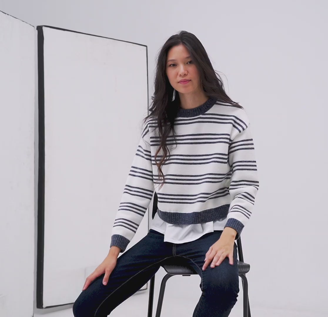 Jersey blanco a rayas de manga larga