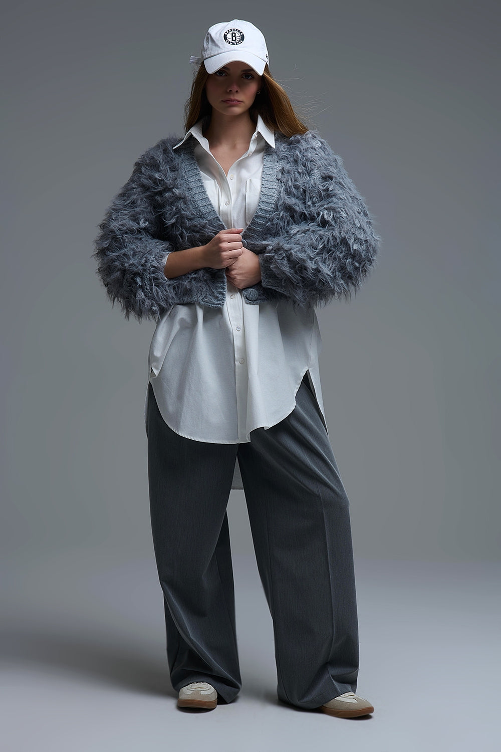 Chaqueta de punto mullido estilo shag en gris