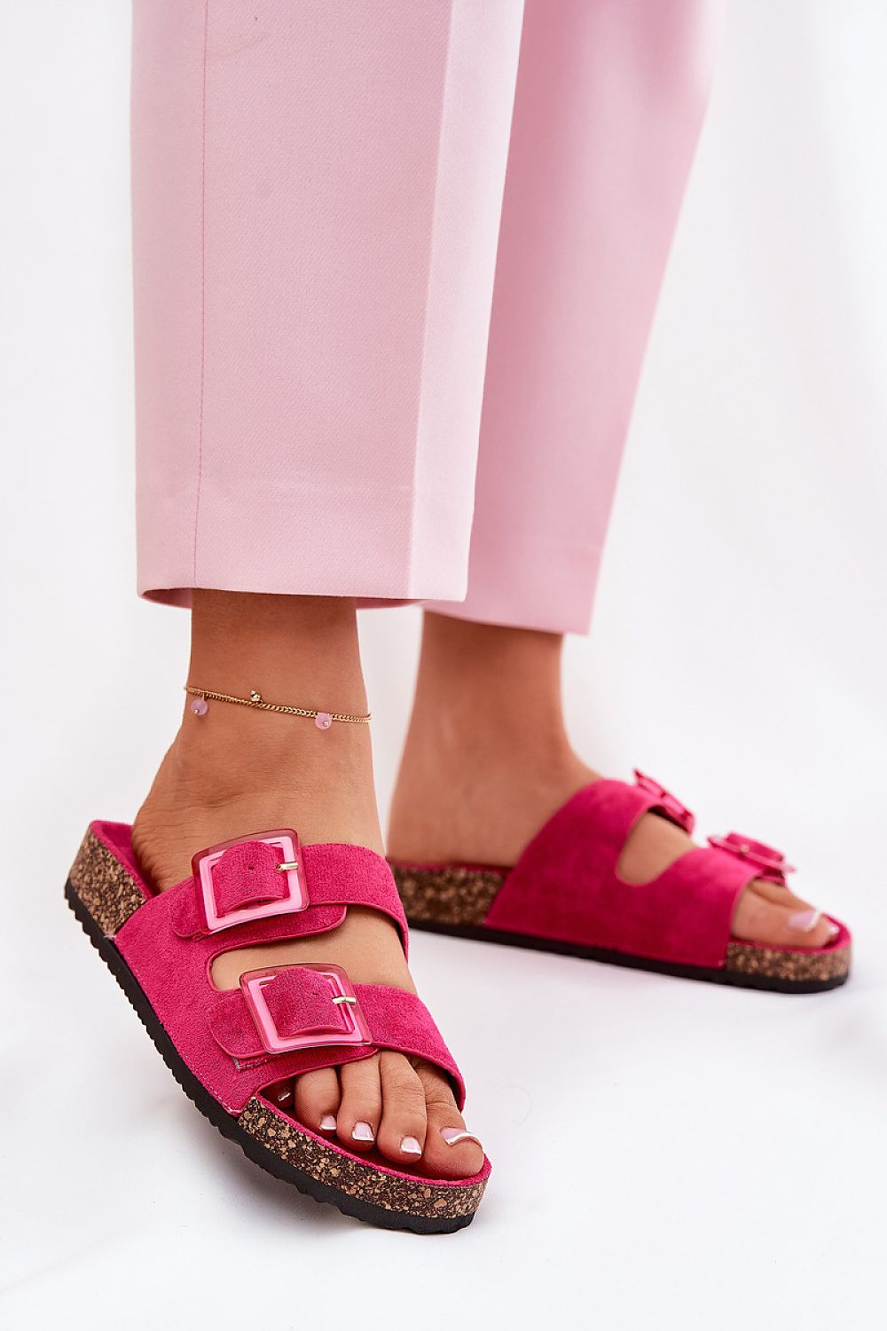 Sandalias fucsia estilo bio con hebillas ajustables