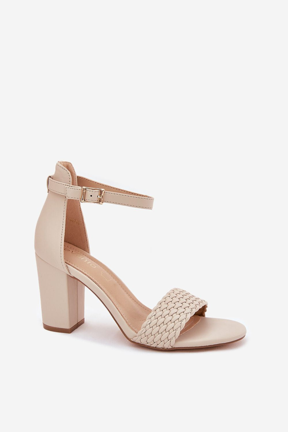 Sandalia beige en eco-piel con tacón bloque y pulsera