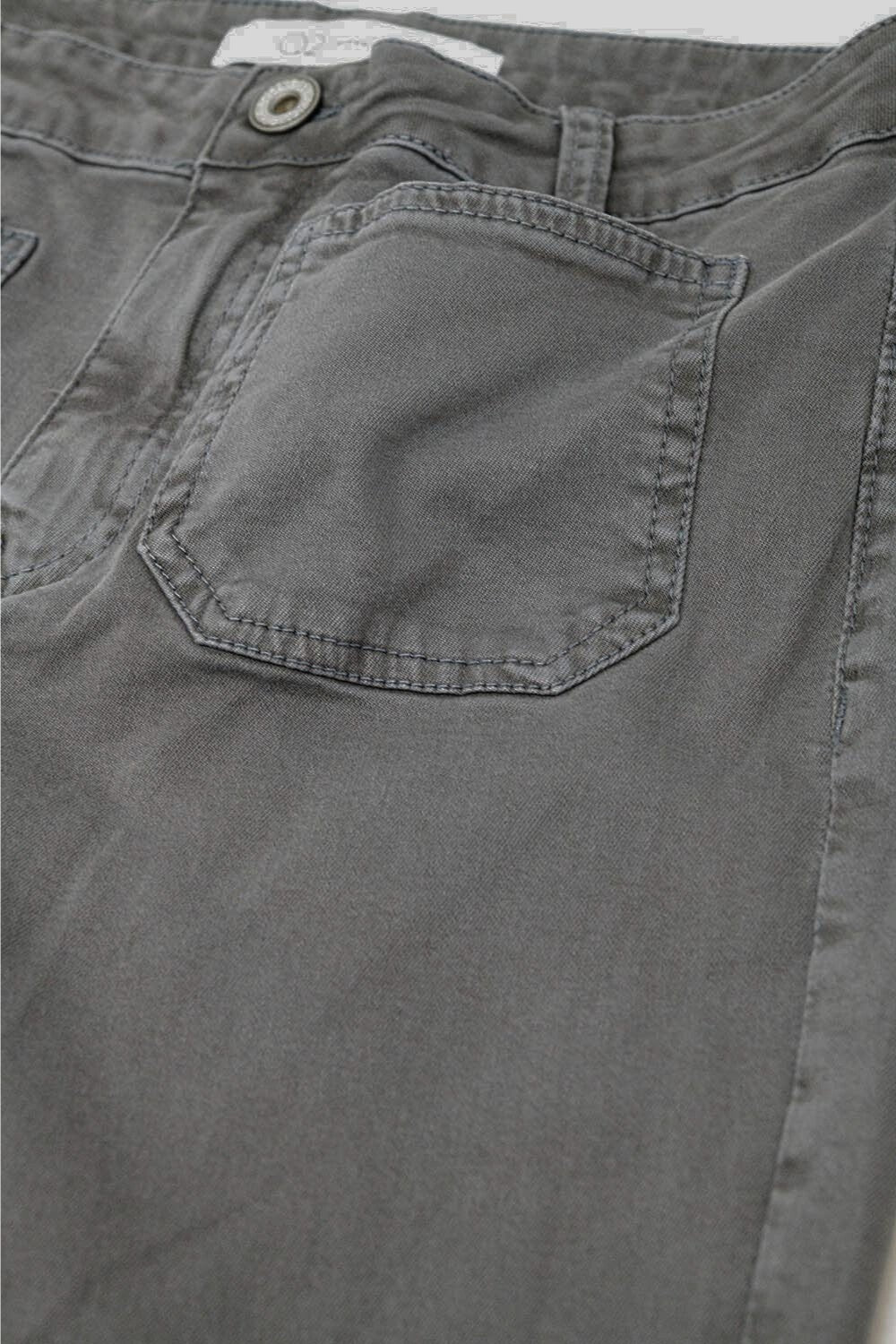 Skinny Flared Jeans Gris Oscuro Con Bolsillo Delantero