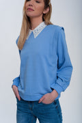 Sudadera estilo boyfriend con detalles llamativos en los hombros en color azul