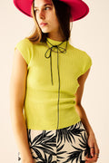 Q2 Top de Cuello Alto con Mangas Corta en Verde Lima
