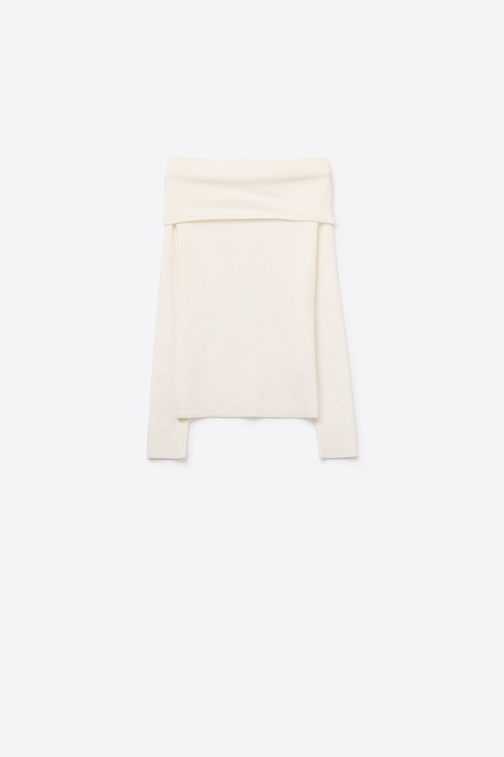 Top de punto con cuello barco y hombros descubiertos en blanco