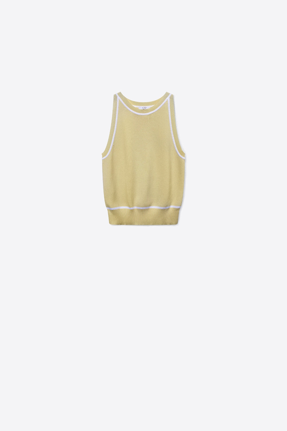 Top halter amarillo mantequilla de punto fino con ribetes blancos.