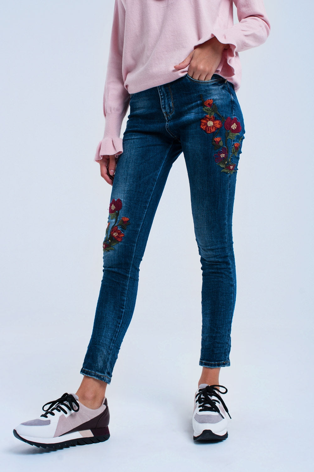Vaquero skinny con flores