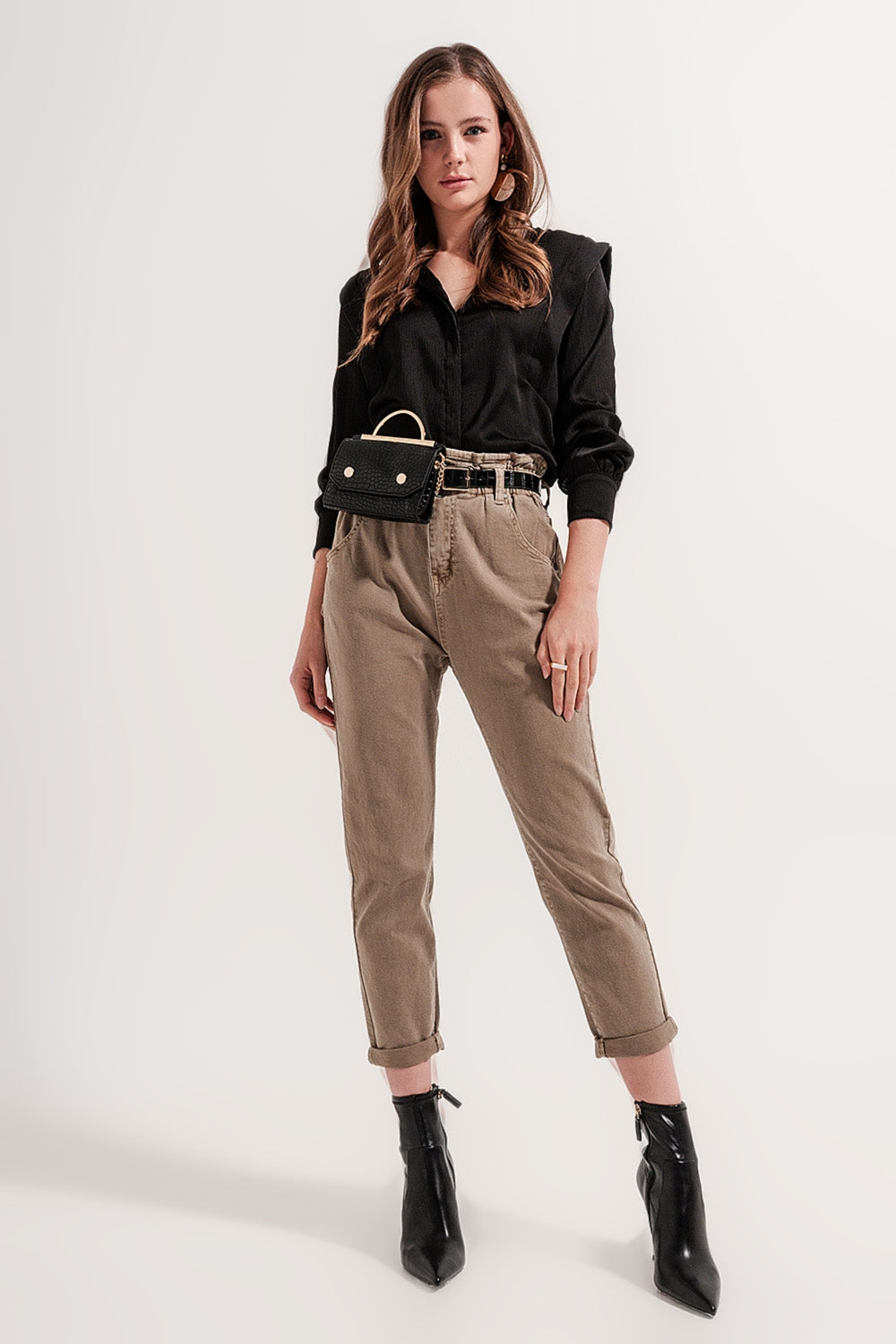 Vaqueros con cintura elástica paperbag en beige