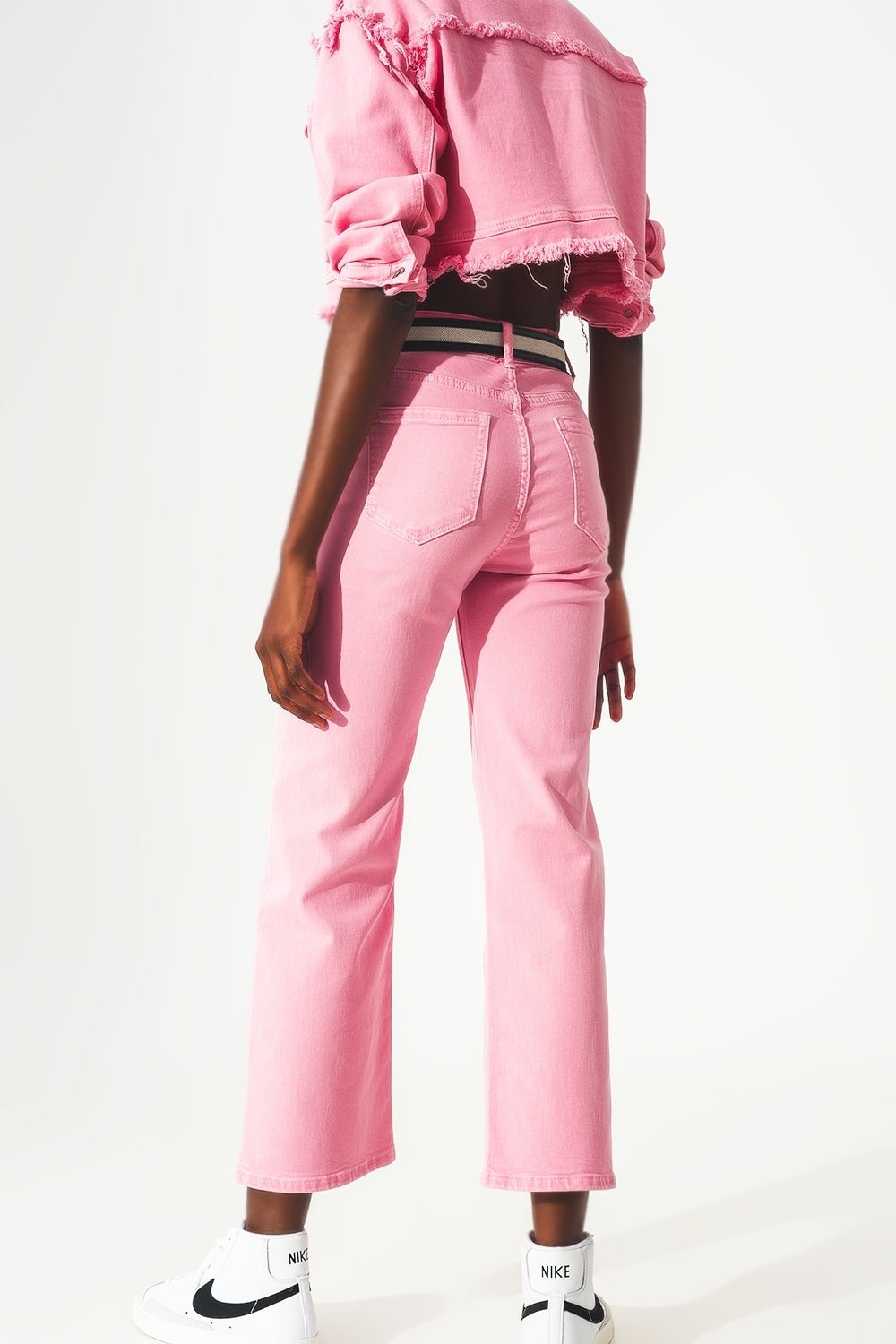 Vaqueros cropped wide leg en rosa