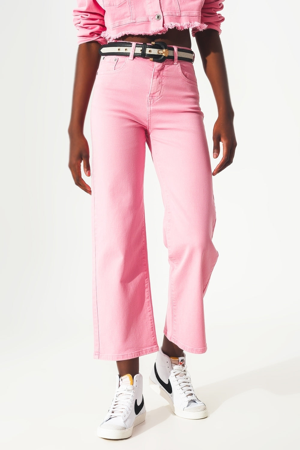 Vaqueros cropped wide leg en rosa