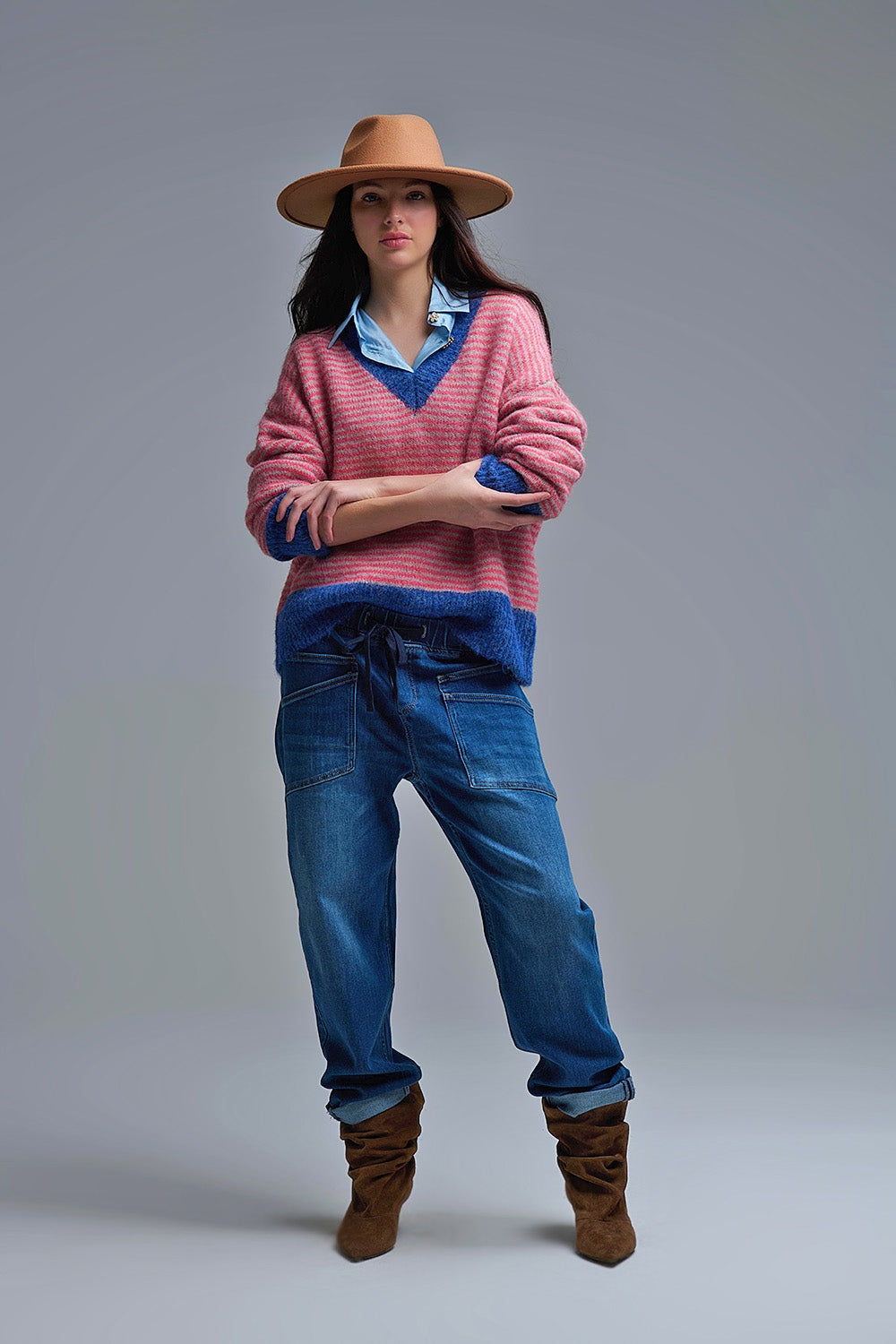 Vaqueros de corte relajado con bolsillos delanteros y lazo en la cintura