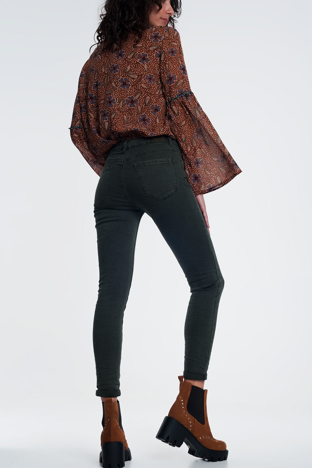 Vaqueros de talle alto color caqui