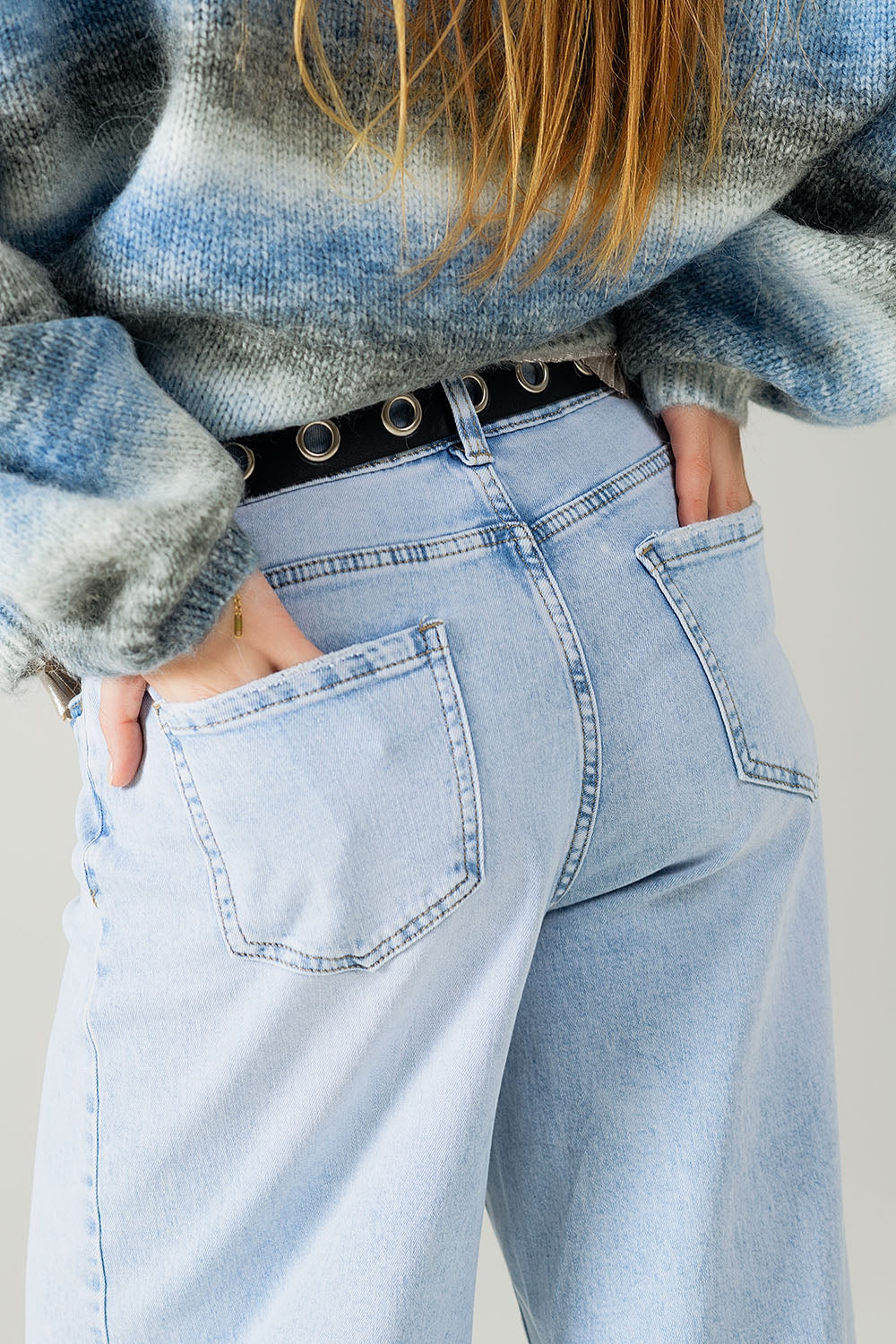 vaqueros lavado claro elásticos de pierna ancha