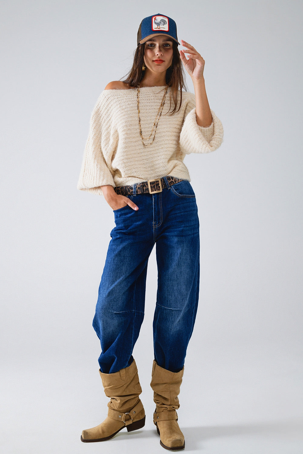 Vaqueros rectos azules con detalles de costuras