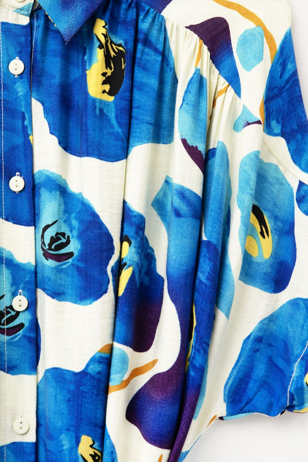 Vestido Floral Bliss en tonos azul cian y amarillo